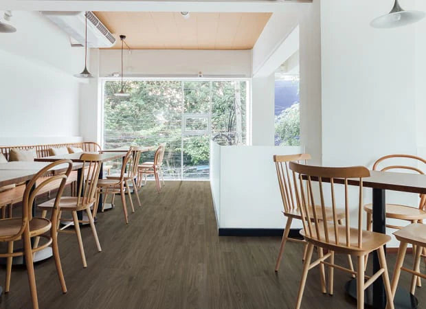 Metroflor Studio Plus 2mm / 12mil / Glue Down (Rockmere Walnut)